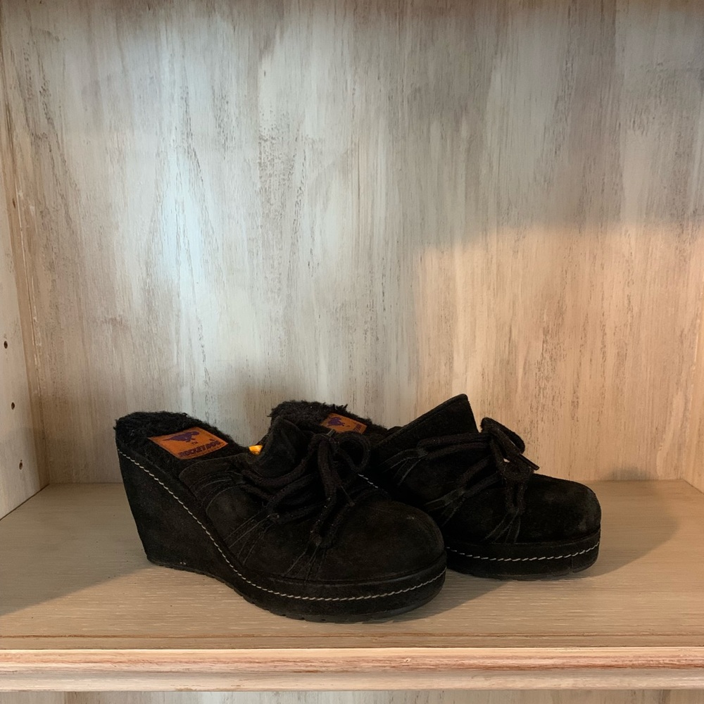 Rocket Dog slip on shoes size 6